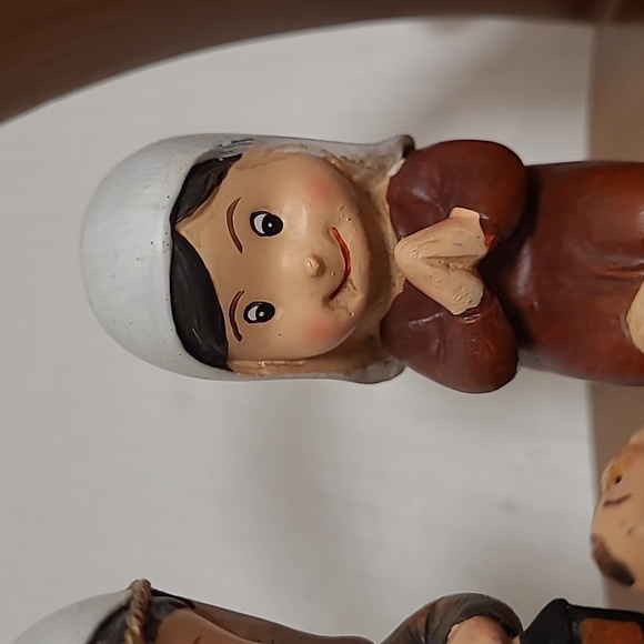 Adorable Nativity - Picture 11 of 16